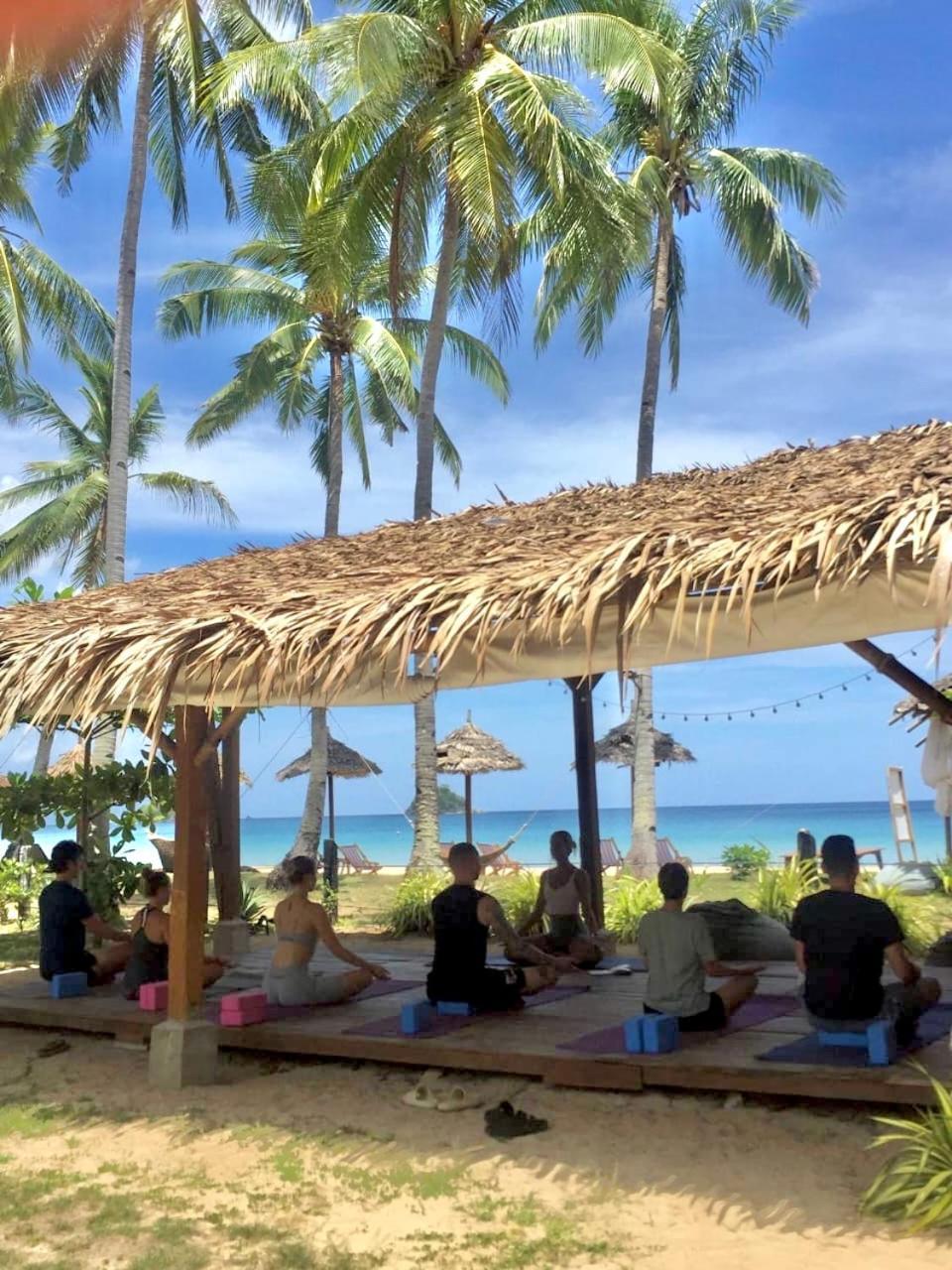 Eco Sanctuaries Nature Lodge Nacpan Beach, El Nido Εξωτερικό φωτογραφία
